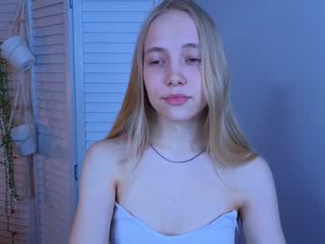 girl
        appr0ved cam image #1408895