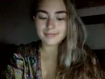 girl
        pleasejenni cam image #2144358