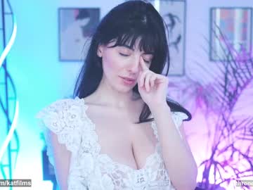 girl
        katdreams cam image #3278427
