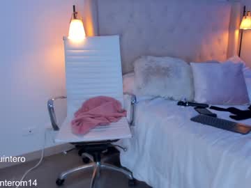 girl
        swt_molly cam image #2836153