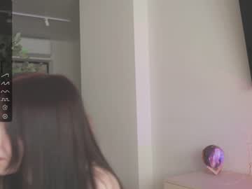 girl
        oki_dokie cam image #2427907