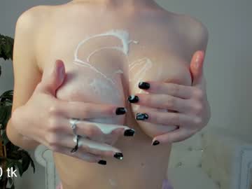 girl
        emmasn0w cam image #530933