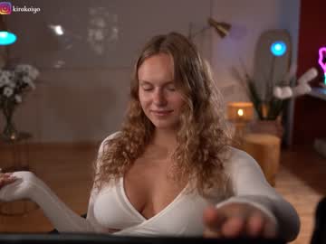 girl
        chillwithkira cam image #1763824