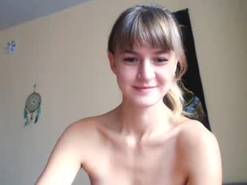 girl
        _minnie_boo_ cam image #121600