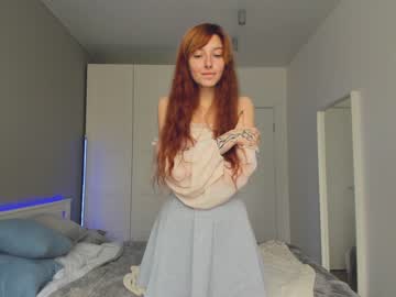 girl
        jennifer_ewans cam image #1444018
