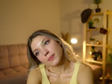 girl
        darlineash cam image #5949767