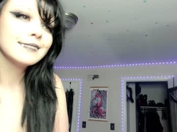 girl
        lilypixel cam image #3774300