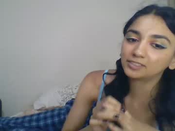 girl
        dreamymermaid cam image #1788909