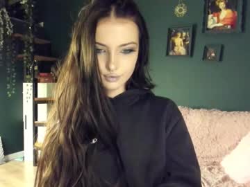 girl
        bmwm5f90 cam image #6324443