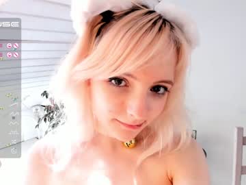 girl
        bettybarnett cam image #2097302