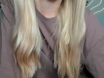 girl
        melissa_babyss cam image #4847297