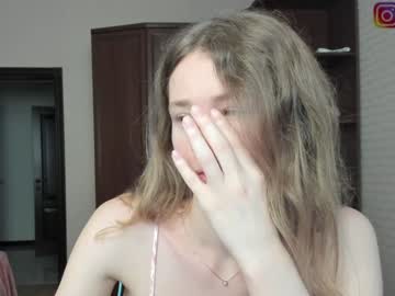 girl
        oksanafedorova cam image #4404713