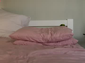 girl
        ronny_ponny cam image #6444679