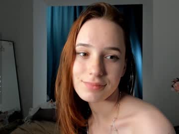 girl
        margarethowell cam image #2774058