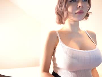 girl
        reei__ cam image #3216766