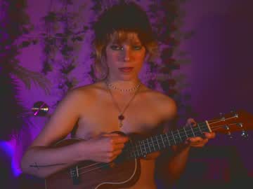 girl
        sisypheanlove cam image #1429763