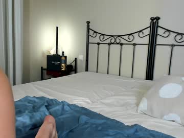 girl
        mazeekiin cam image #5522031