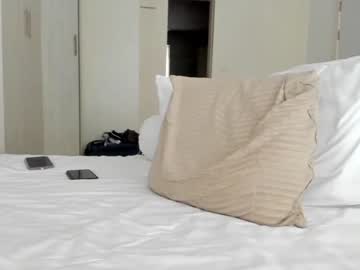 girl
        asiangirlandwhiteguy cam image #1393236