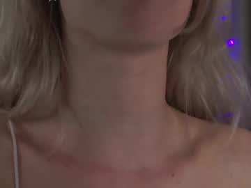 girl
        audreycarvin cam image #6856070