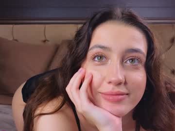 girl
        chloe_rizzi cam image #5610199
