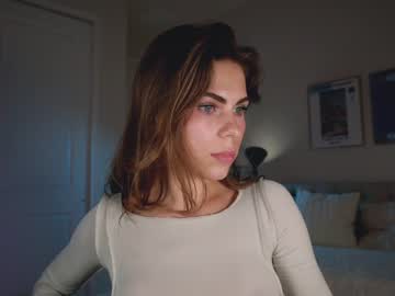 girl
        _za_ra cam image #4169963