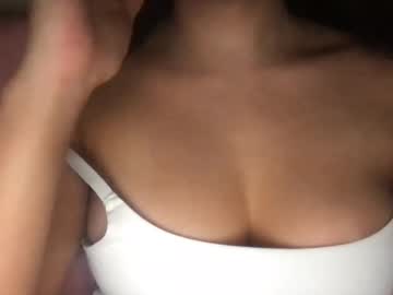 girl
        lailayousef cam image #5622594