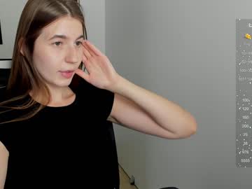 girl
        stacy_cy cam image #5028574