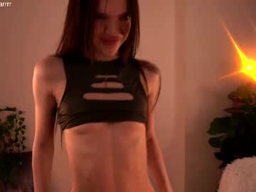 girl
        shiningstarrr cam image #6934749