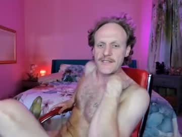 couple
        hotwifegetsfucked cam image #3984340