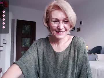 girl
        jasmin18v cam image #3197487