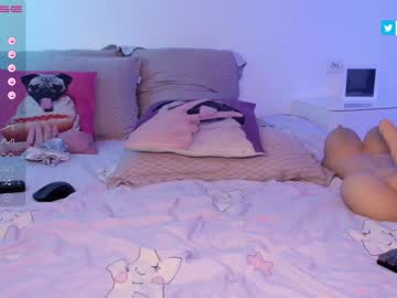 girl
        candylisa cam image #707422