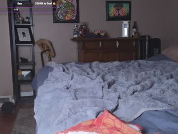 girl
        chroniclove cam image #5852377