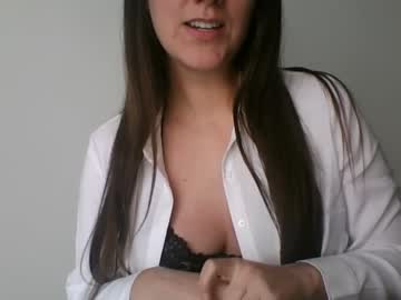 girl
        naughtysubgal cam image #750092