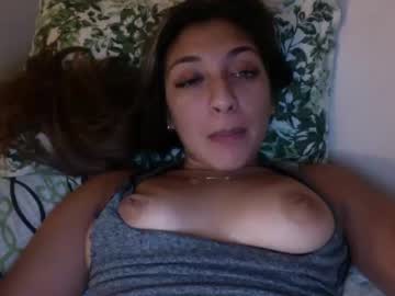 girl
        kristy_barrios cam image #2075864
