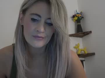girl
        english_rose__ cam image #5560764