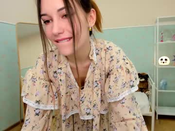 girl
        lana_say cam image #1236541