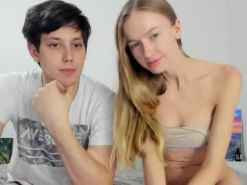 couple
        hot_ho cam image #778139
