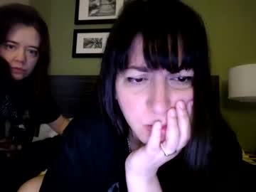 girl
        milfmonee cam image #943482
