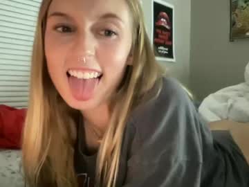 girl
        charlottebrownxo cam image #3804286