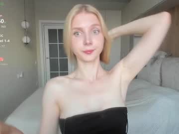 girl
        oh_honey_ cam image #4958208