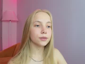 girl
        appr0ved cam image #2463681