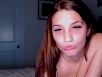 girl
        svtf2323 cam image #3050463