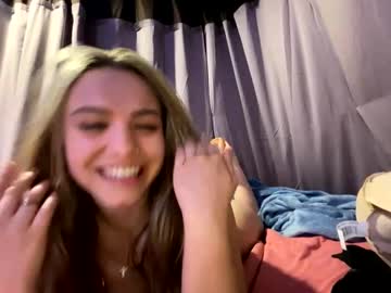 girl Cam Girls Masturbating With Dildos On Chaturbate with charismacharm