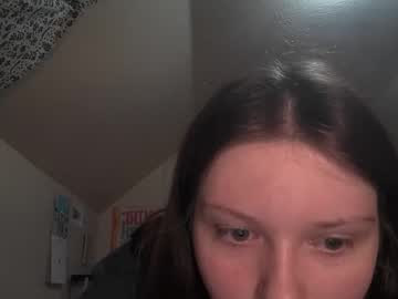 girl
        astridbaker69 cam image #3353162