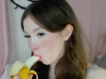 girl
        billie_whites cam image #5638072