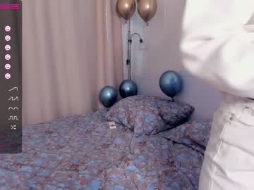 girl
        elfas_cute cam image #1963736