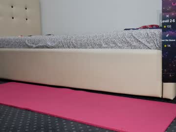 girl
        carmela_fox cam image #4524739