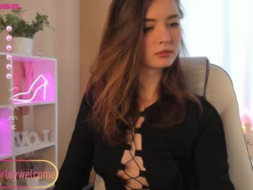 girl
        shirleywatson cam image #1445513