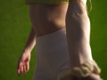 girl
        tinabredley cam image #3313977