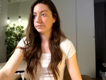 girl
        ronny_ponny cam image #3377204